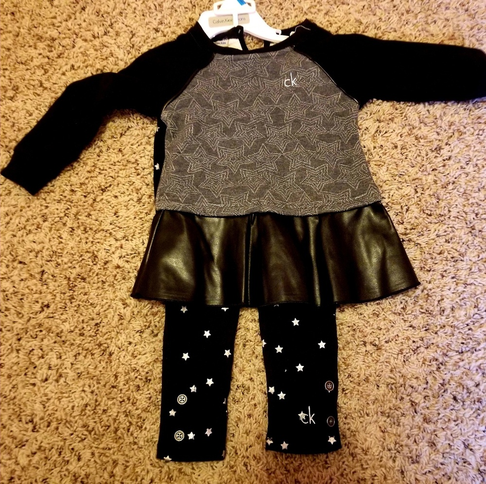 New Calvin Klein set 24 Months